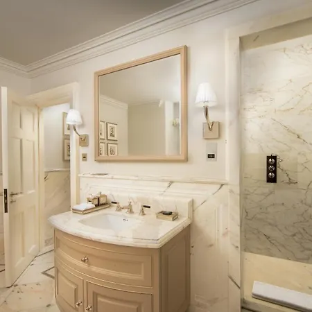 Grantley Hall Hotel 5*