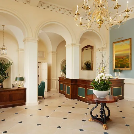 호텔 Grantley Hall 리펀