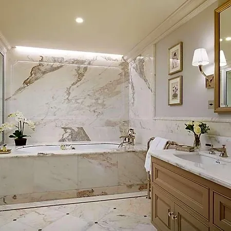 Grantley Hall Hotel 5*