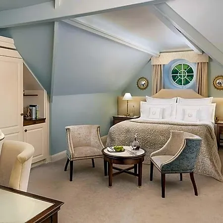 Szálloda Grantley Hall 5*
