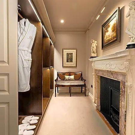 Grantley Hall Szálloda 5*