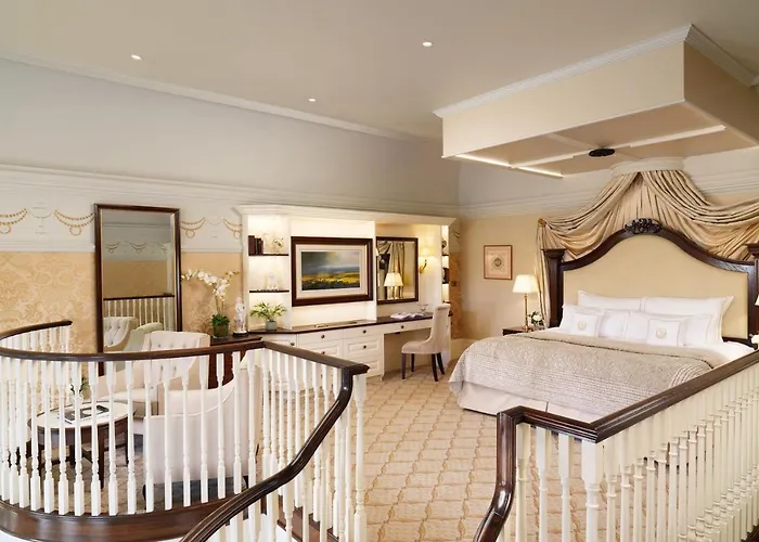 Grantley Hall Hotel 5*