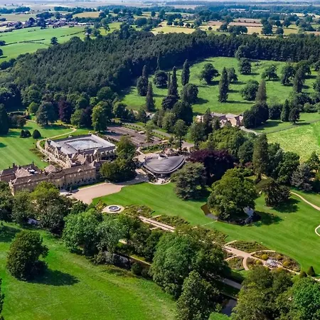 Grantley Hall Hotel 5*