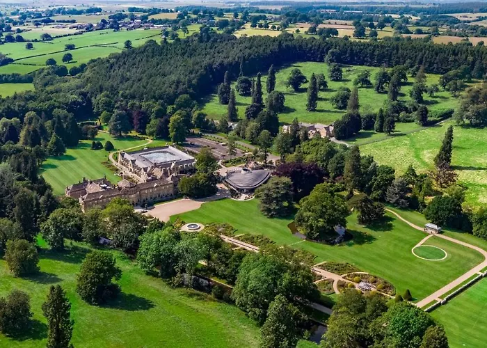 Grantley Hall Hotel 5*