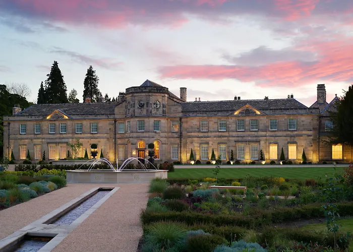 Grantley Hall Hotel 5*